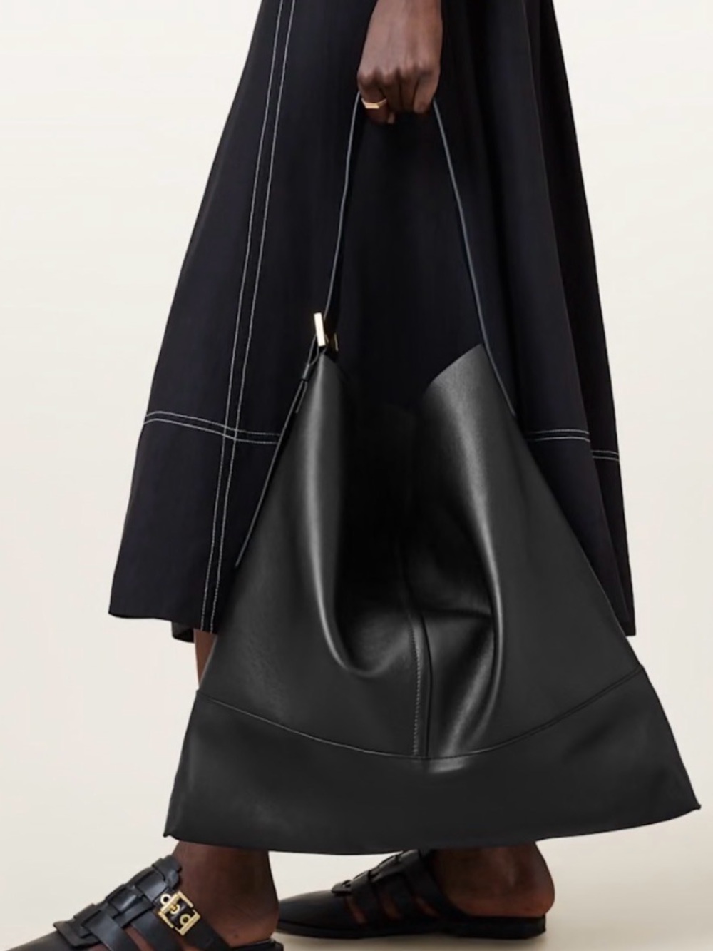 ALLSAINTS Asha black leather slouchy shoulder bag - Picture 2 of 8